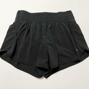 GAP Women's Black Athletic Shorts